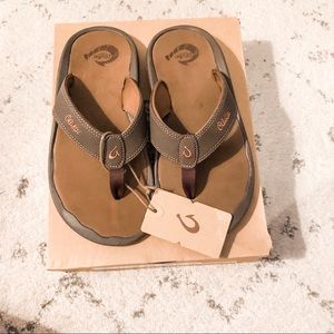 NWT OluKai Ohana Size 8 Men’s Sandal Dark Java